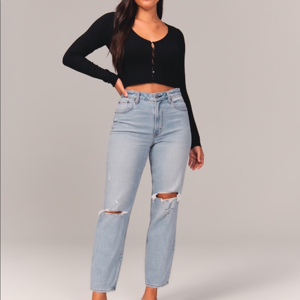 NWTAbercrombie Curve Love High Rise Mom jeans